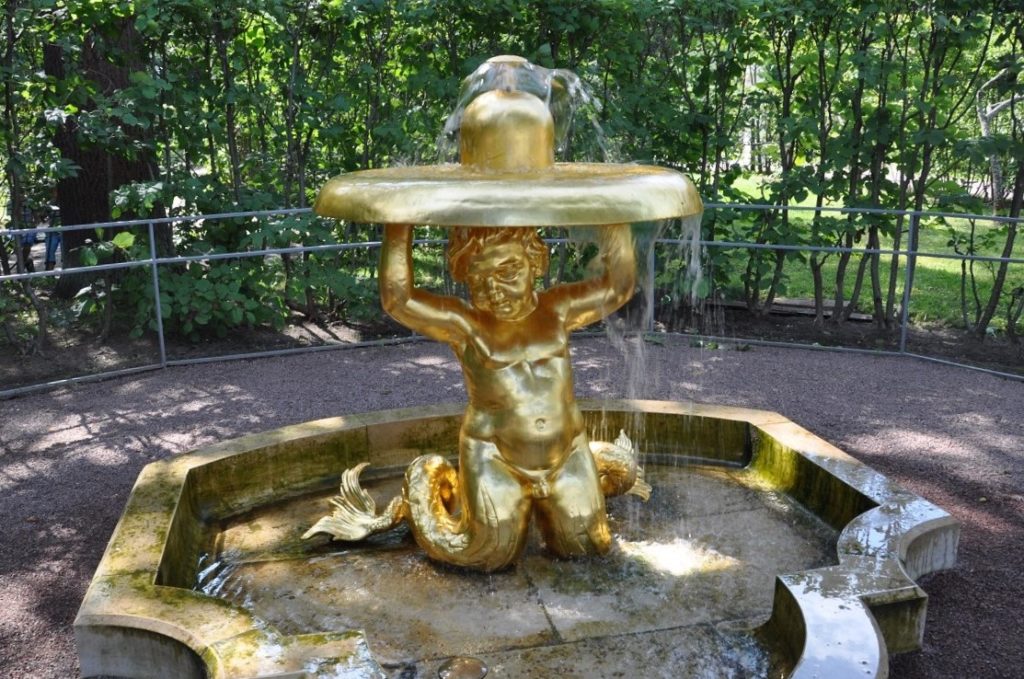 фонтан «Тритон-колокол» в Петергофе
